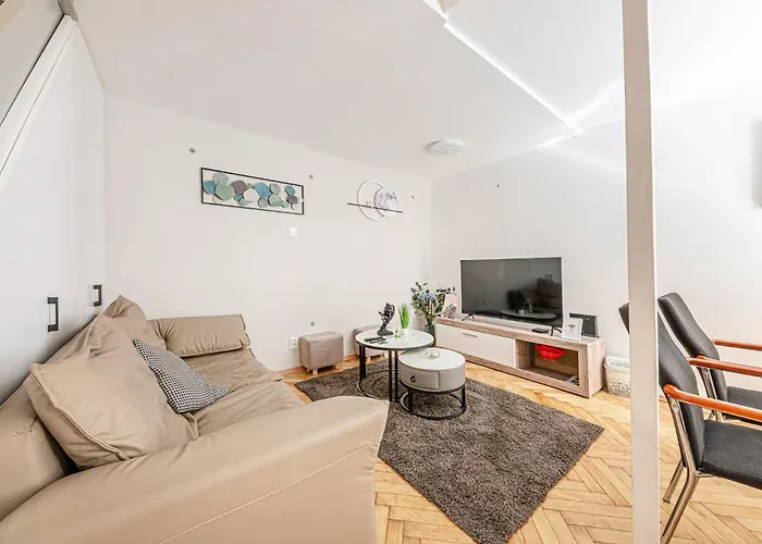 Westend Loft Chic 2br W Ac By Nyugati & M3 Metro Budapeszt