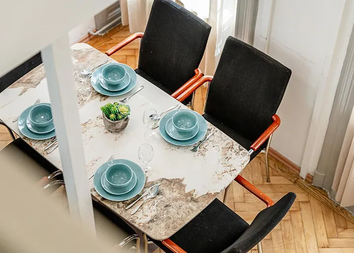 Apartamento Westend Loft Chic 2br W Ac By Nyugati & M3 Metro Budapeste