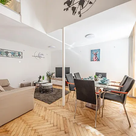 Apartment Westend Loft Chic 2br W Ac By Nyugati & M3 Metro Budapest