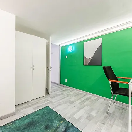 Westend Loft Chic 2br W Ac By Nyugati & M3 Metro * Budapest