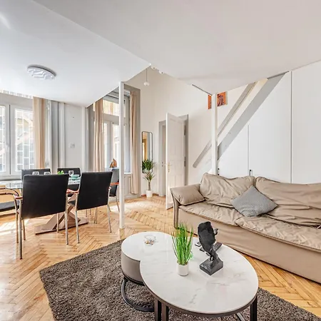 Westend Loft Chic 2br W Ac By Nyugati & M3 Metro Appartamento *