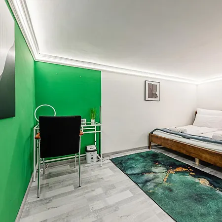 Westend Loft Chic 2br W Ac By Nyugati & M3 Metro Apartment