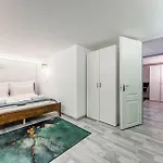 Апартаменты Westend Loft Chic 2br W Ac By Nyugati & M3 Metro