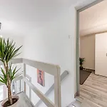 Westend Loft Chic 2br W Ac By Nyugati & M3 Metro