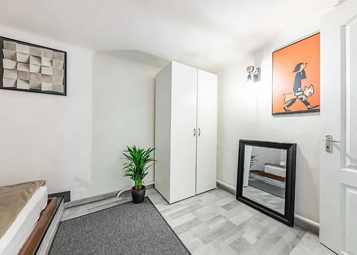 Westend Loft Chic 2br W Ac By Nyugati & M3 Metro